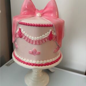 NEW Cupcakes and Cashmere Valentine’s Day Pink Bow Cake Pedestal Decor